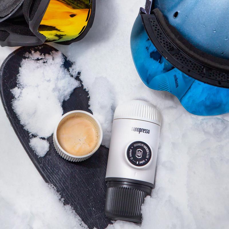Φορητή μηχανή Nanopresso GR και θήκη από τη WACACO